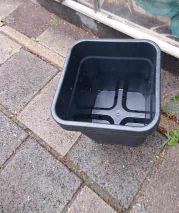 Grote kweekpotten stekpotten 18 L , bloempot 310 x 310 x 316 beschikbaar voor biedingen