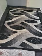 Mooi Zwart/Wit Tapijt - in nette staat, Ophalen, Zo goed als nieuw, Rechthoekig, Wit