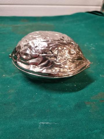 notenkraker metaal walnoot beschikbaar voor biedingen