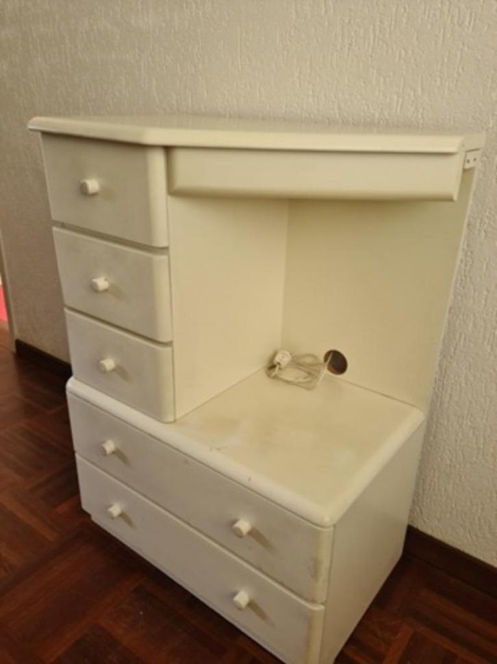 nachtkastje wit hoek, Huis en Inrichting, Slaapkamer | Nachtkastjes, Gebruikt, 70 cm of meer, 45 tot 65 cm, Hout, Ophalen