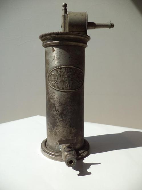 XIX E. Medische irrigateur Système du Docteur Eguisier Paris, Antiek en Kunst, Antiek | Gereedschap en Instrumenten, Ophalen of Verzenden
