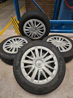 Winterbanden met stalen velgen en plastic wieldoppen., Auto-onderdelen, Banden en Velgen, Ophalen, 15 inch, Banden en Velgen, 185 mm