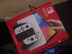 Nintendo switch, Spelcomputers en Games, Spelcomputers | Nintendo Switch, Ophalen, Met games, Met 2 controllers, Refurbished