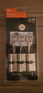 Nemef Gelijksluitende Veiligheidscilinders 30 30 mm, Ophalen of Verzenden, Nieuw, Overige materialen, Slot