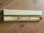 Oude doop kaars in originele verpakking, Huis en Inrichting, Woonaccessoires | Kandelaars en Kaarsen, Overige materialen, 25 tot 50 cm