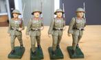 4 oude miniatuur soldaatjes, identiek. Ca. jaren '40, Ophalen of Verzenden