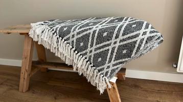 Mooi Plaid 160/120 z.g.a.n. beschikbaar voor biedingen