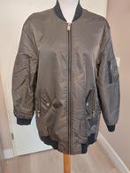 Mooi ZARA bomber ( maat L ), Kleding | Dames, Jassen | Winter, Ophalen of Verzenden, Gedragen, Maat 38/40 (M), Overige kleuren