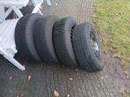Winterbanden VW Golf met wieldoppen - 195/55 R15, Auto-onderdelen, Banden en Velgen, Gebruikt, 15 inch, Banden en Velgen, Personenwagen
