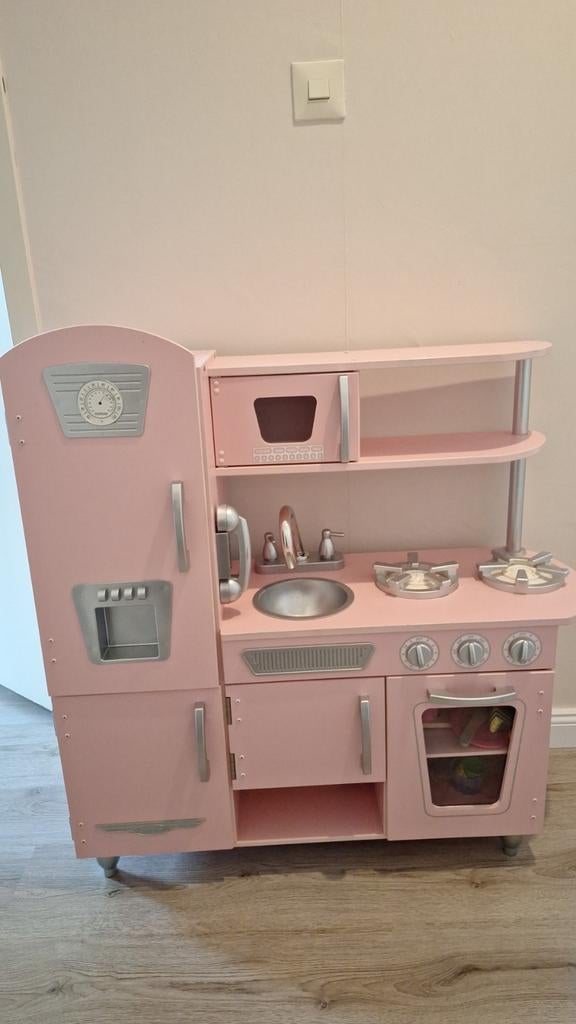Roze speelkeuken met accessoires, Ophalen