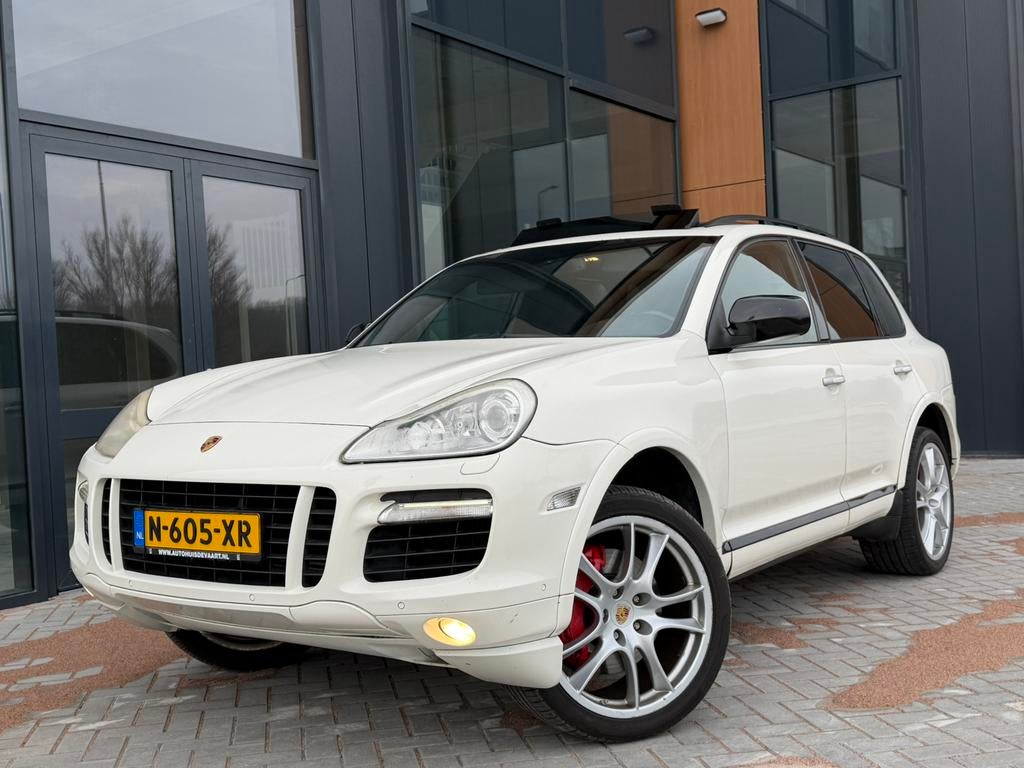 Porsche Cayenne 4.8 V8 TURBO S 501PK+ CarPlay 21” 3xPano TV!, Automaat, Cayenne, 4800 cc, 2500 kg
