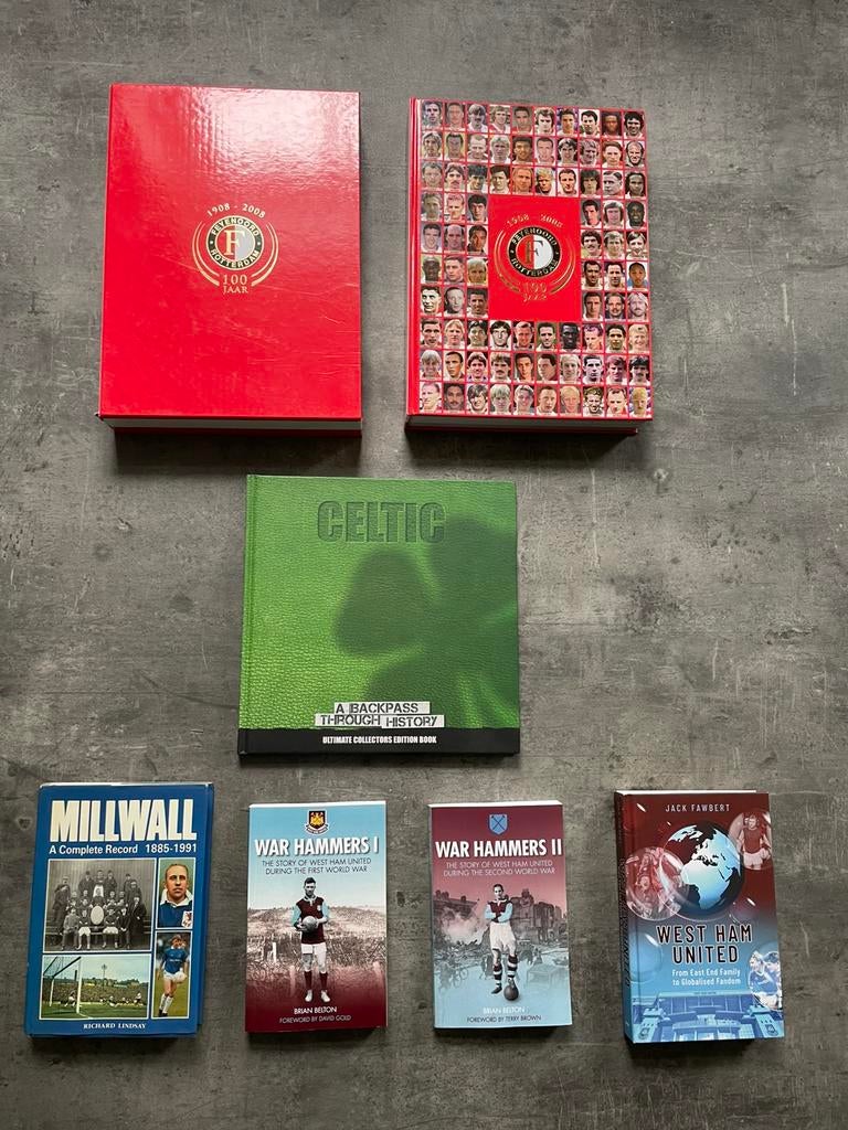 Boeken Feyenoord Celtic West Ham United Millwall, Ophalen, Zo goed als nieuw, Balsport