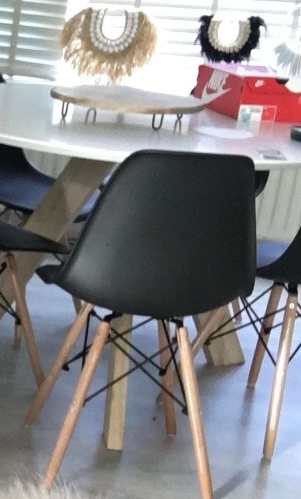 5 Eettafelstoelen - Zwart met Houten Poten, Huis en Inrichting, Stoelen, Ophalen, Zwart, Zo goed als nieuw, Vijf, Zes of meer stoelen