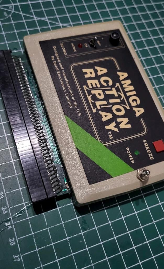 Amiga Action Replay 2 - Getest en Werkend, Spelcomputers en Games, Games | Overige, Gebruikt, Ophalen of Verzenden