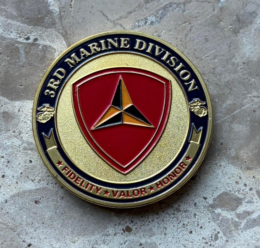 US Marine Corps 3rd marine division coin, Verzamelen, Ophalen of Verzenden, Marine, Amerika, Embleem of Badge