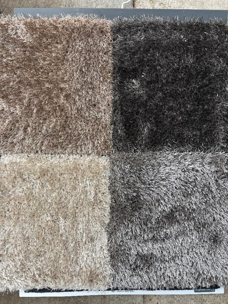 Vloerkleed London in de afmetingen van € 299-, voor € 199-,, Hoogpolig Glossy, 150 tot 200 cm, Ophalen of Verzenden, Crème
