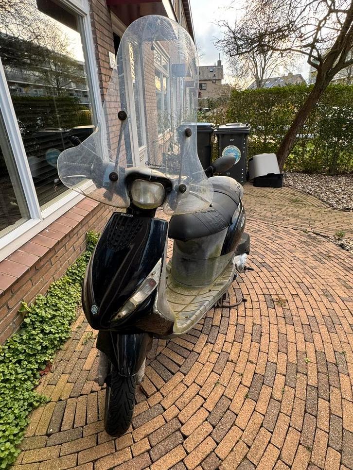 BIEDEN Piaggio Zip, Fietsen en Brommers, Scooters | Piaggio, Gebruikt, Zip, Benzine, Ophalen