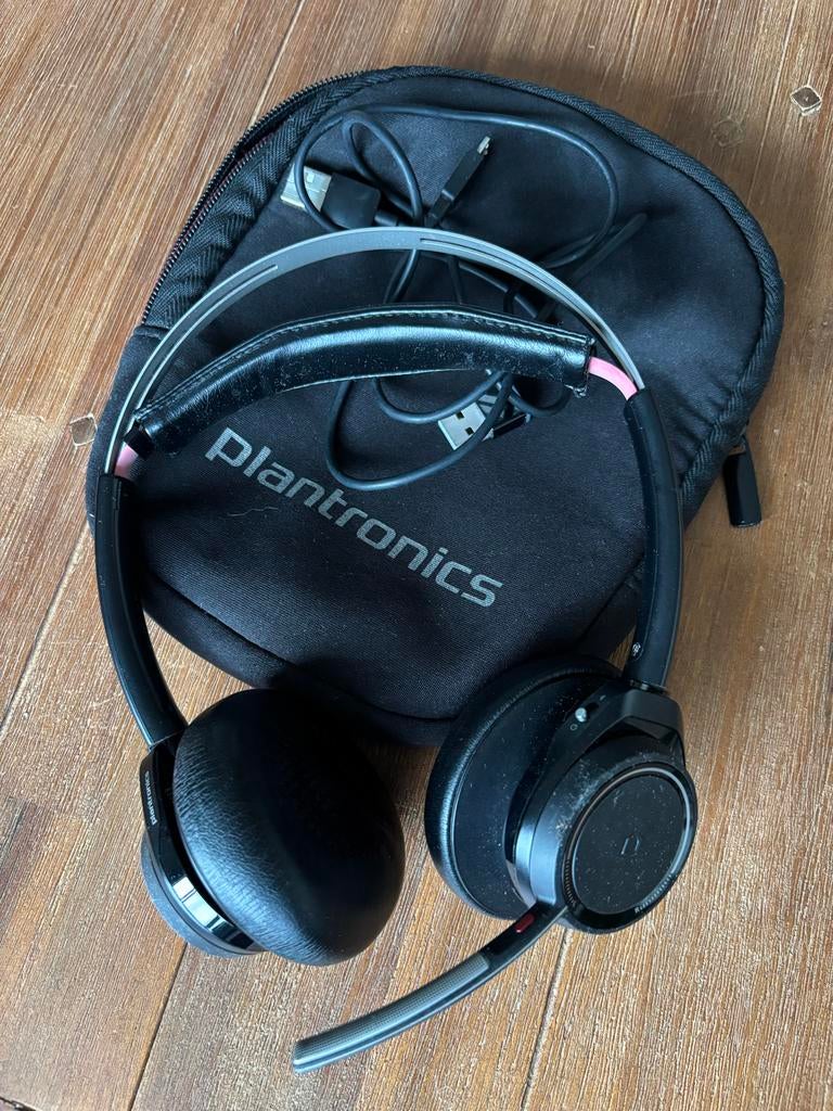 Plantronics Voyager UC B825 Bluetooth Headset, Audio, Tv en Foto, Koptelefoons, Gebruikt, Over oor (circumaural), Draadloos, Ophalen