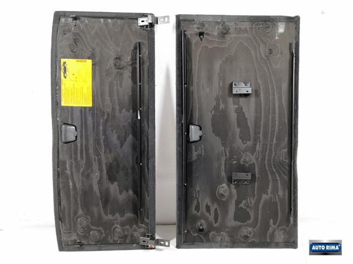 Vloerplaat bagageruimte van een Volvo V70, Gebruikt, -, -, Ophalen of Verzenden