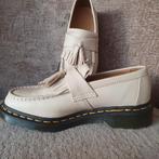 Nieuwe Dr. Martens loafers maat 37, Kleding | Dames, Schoenen, Ophalen of Verzenden, Nieuw, Beige, Instappers