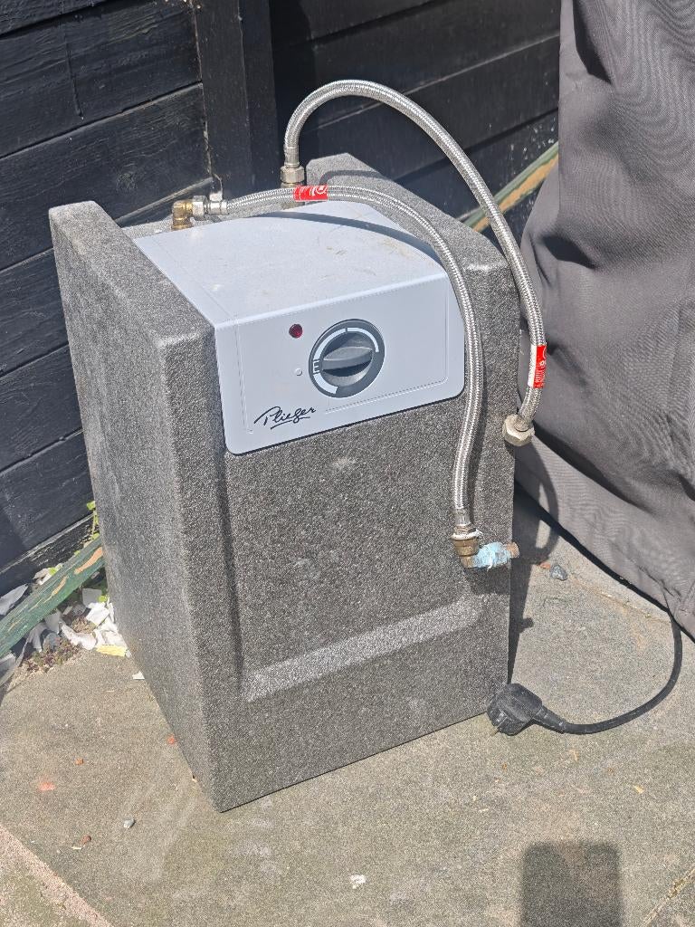 Plieger keukenboiler 10 liter, Doe-het-zelf en Verbouw, Geisers en Boilers, Ophalen, Boiler, Zo goed als nieuw, Minder dan 20 liter