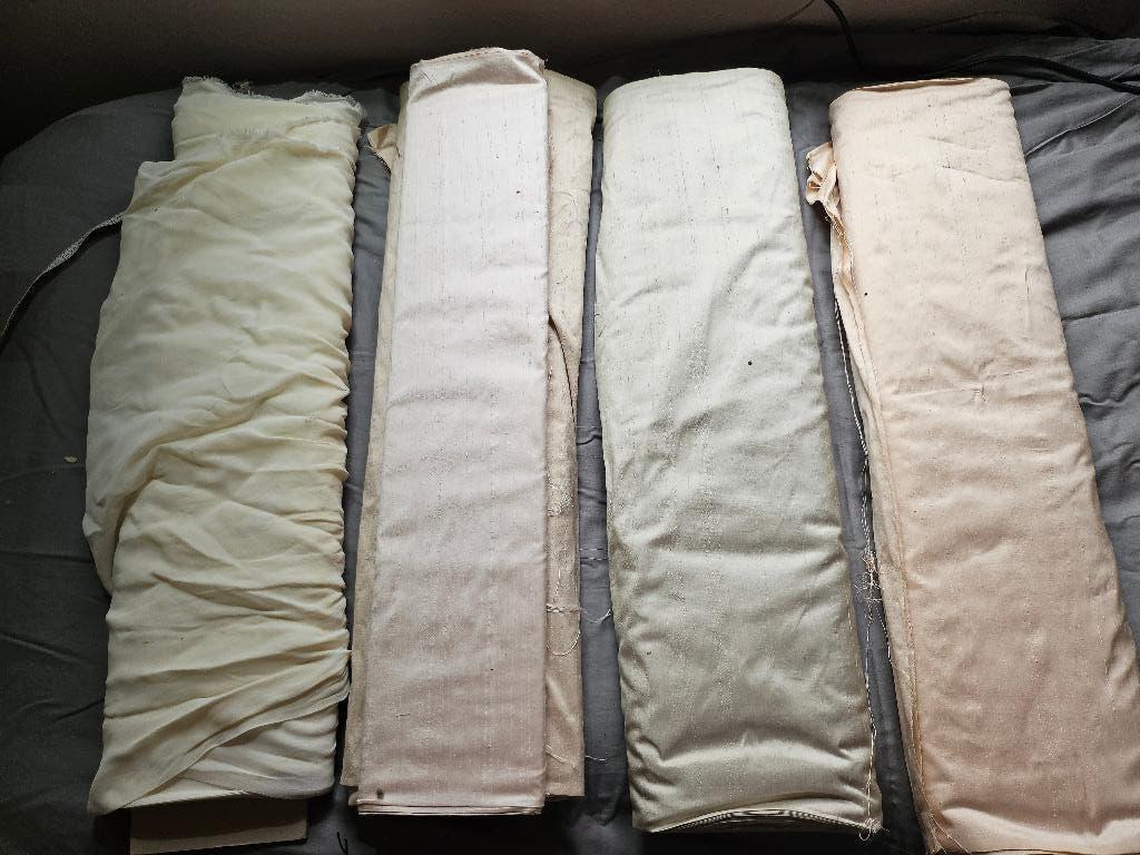 Antieke stoffen, kant en fournituren., Hobby en Vrije tijd, Stoffen en Lappen, Overige kleuren, Ophalen of Verzenden, Zo goed als nieuw