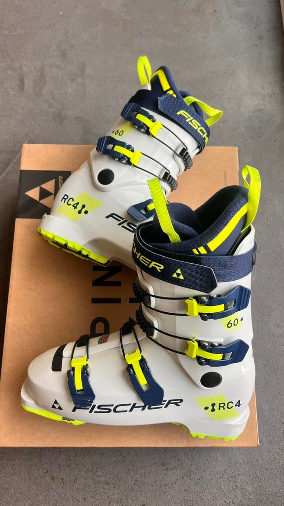Izgs Fischer RC4 60 JR skischoenen maat 42 - 42,5 (27.5), Sport en Fitness, Skiën en Langlaufen, Fischer, Schoenen, Ophalen of Verzenden
