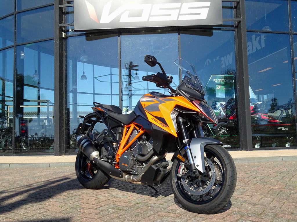 KTM 1290 SUPER DUKE GT (bj 2022), Bedrijf, Sport, KTM SPORTMOTORCYCLE NEDERLAND, Achterbroek 11 - unit 8
6596 MP  Milsbeek, NL