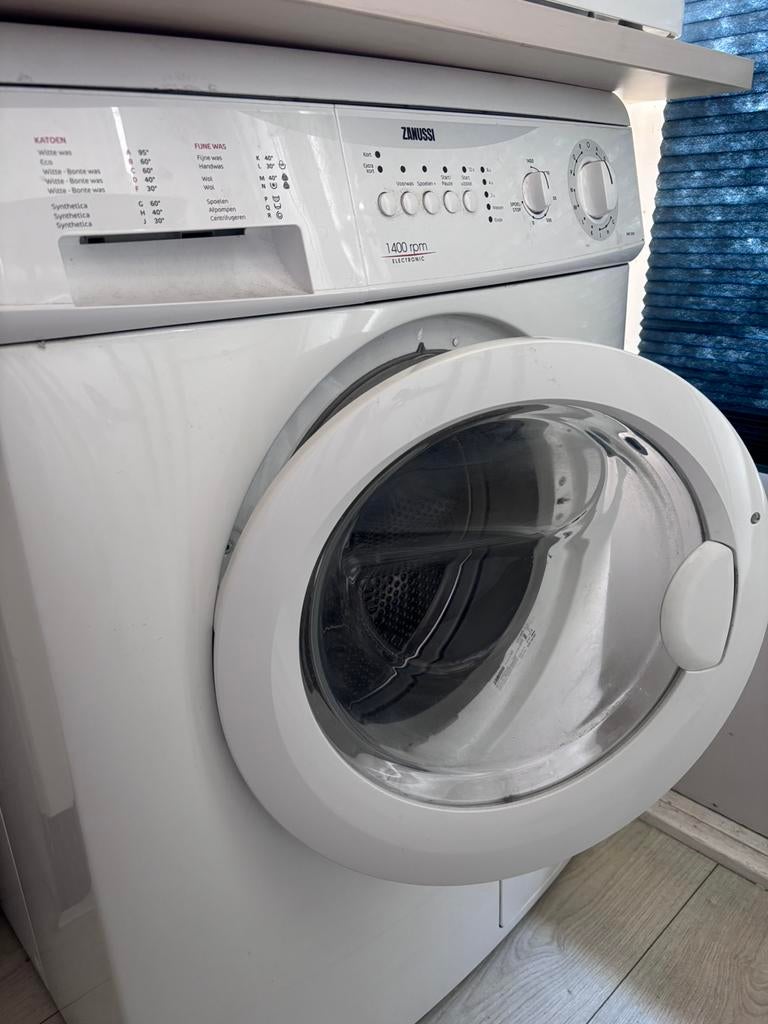 Gebruikte wasmachine gratis af te halen, Witgoed en Apparatuur, Wasmachines, Ophalen, Gebruikt, Voorlader, 85 tot 90 cm