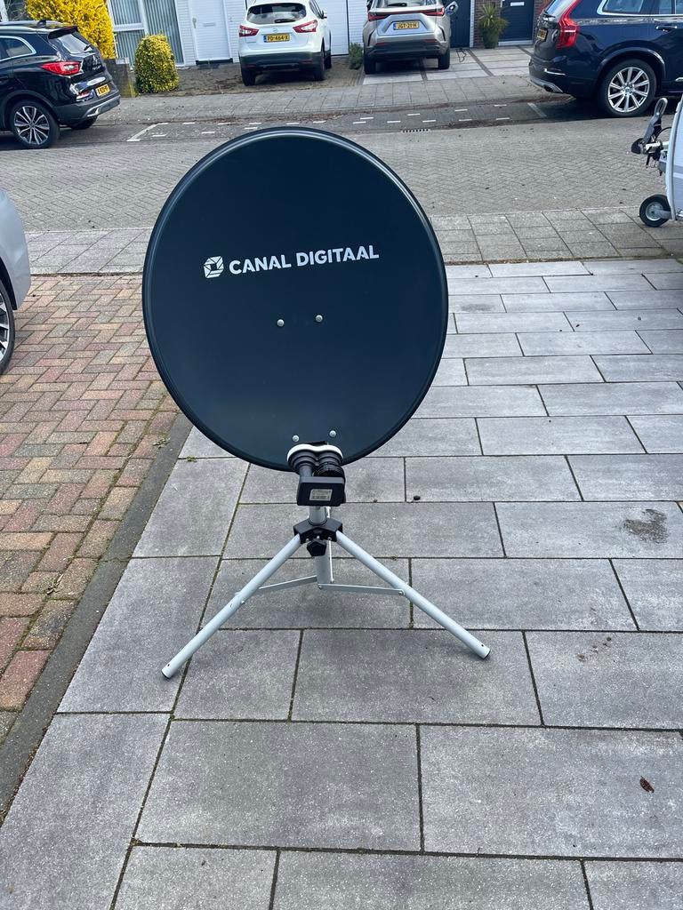 Schotelantenne Canal Digitaal met satt-finder, Audio, Tv en Foto, Schotelantennes, Ophalen, Gebruikt, (Schotel)antenne, Overige merken