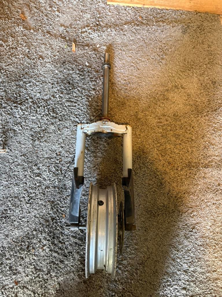 Voorvork Peugeot Vivacity, Fietsen en Brommers, Brommeronderdelen | Algemeen, Ophalen of Verzenden