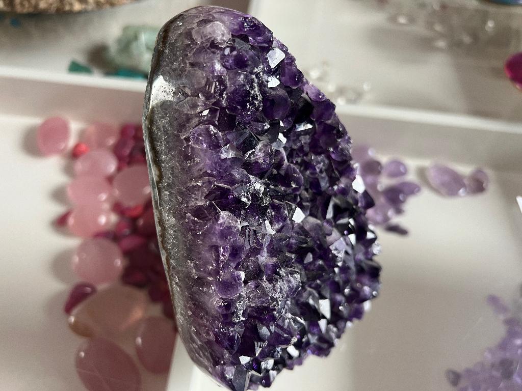 Amethist cluster (22) diep paars en erg mooi, Ophalen of Verzenden, Mineraal