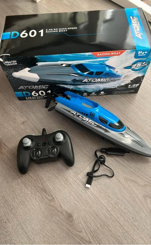 Atomic D601 RC Raceboot - Nieuw in doos 25km/u, Ophalen of Verzenden, Nieuw, 1:32 tot 1:50, Overige merken
