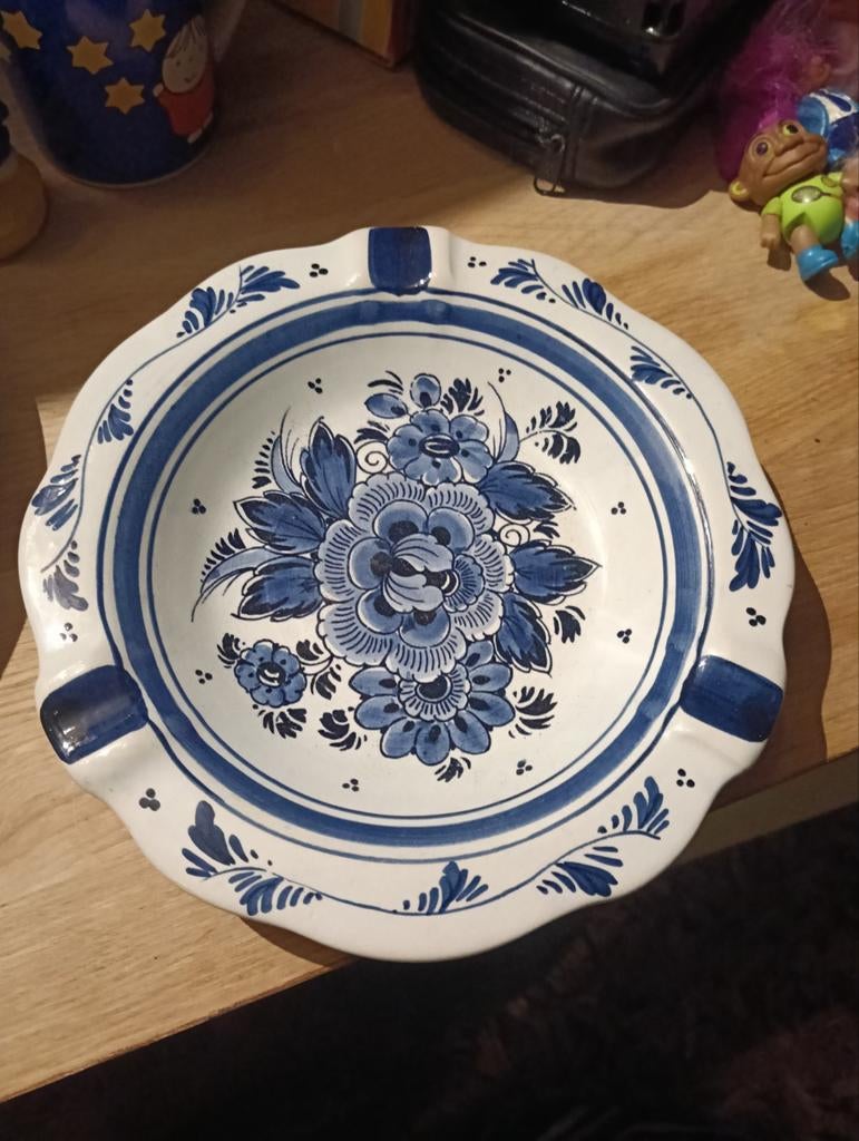 Delfts Blauw Asbak met Traditioneel Bloemmotief, Antiek en Kunst, Antiek | Keramiek en Aardewerk, Ophalen of Verzenden