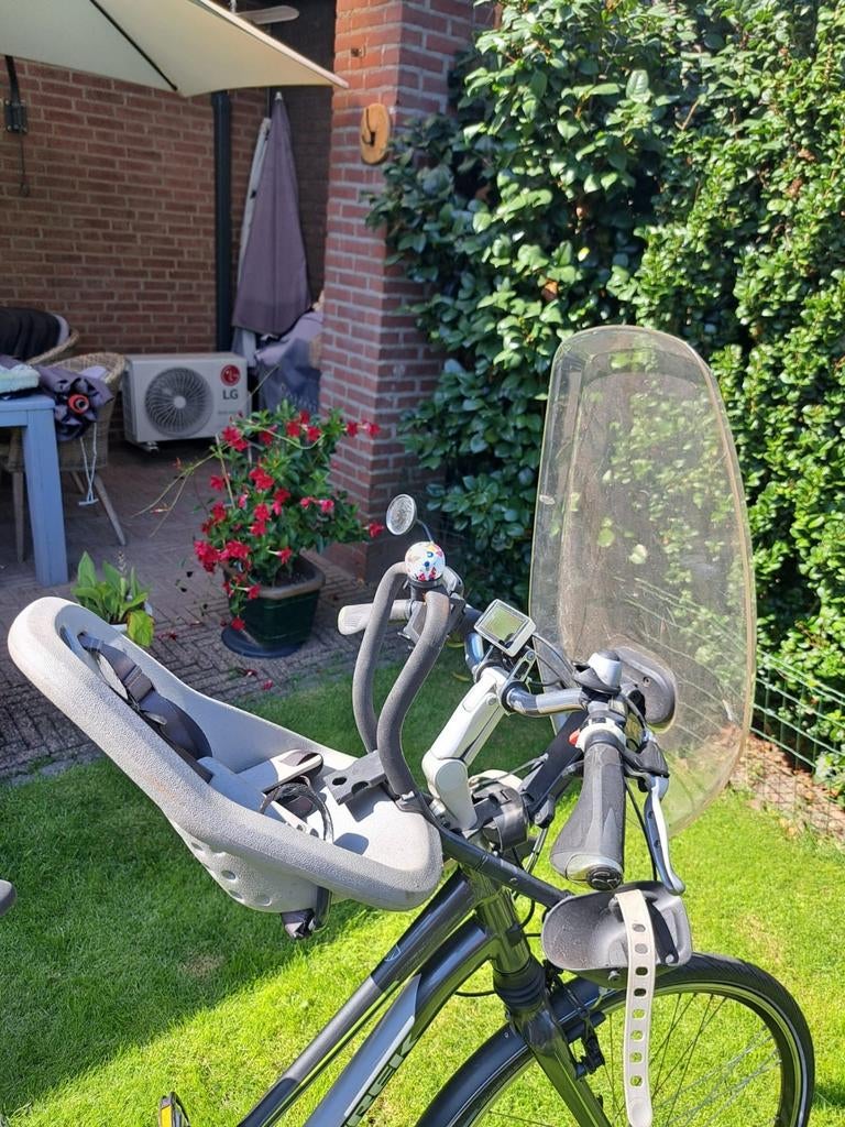Yepp fietsstoeltje voorzitje met windscherm, Ophalen, Yepp fietsstoeltje, Voetsteuntjes, Voorzitje