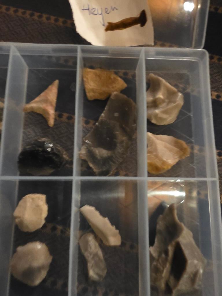 Pijlpunt schraper schaafjes, Verzamelen, Mineralen en Fossielen, Ophalen of Verzenden