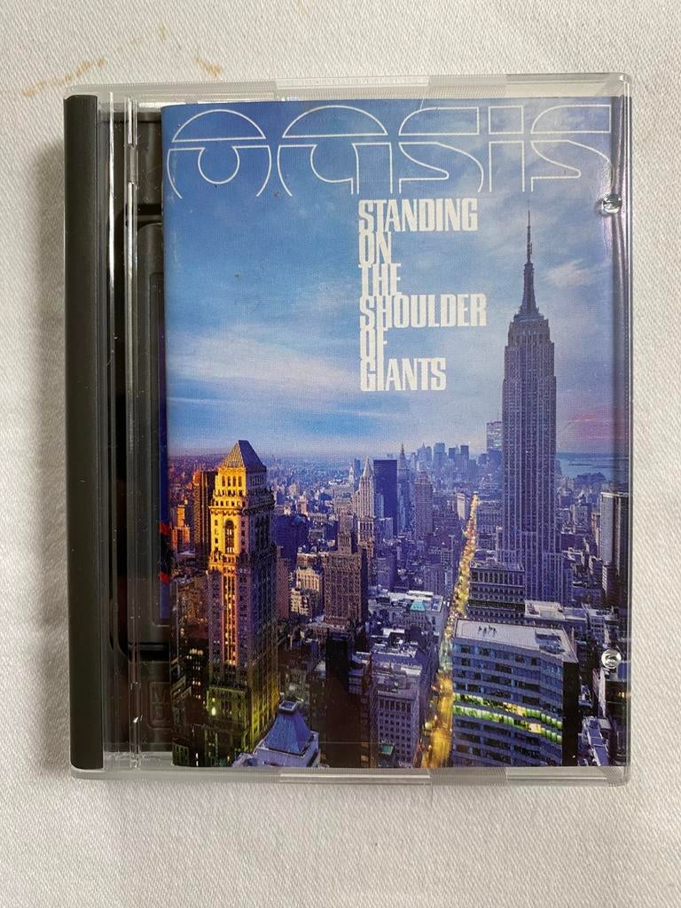 Minidisc OASIS-standing on the shoulder of giants, Ophalen of Verzenden, Zo goed als nieuw