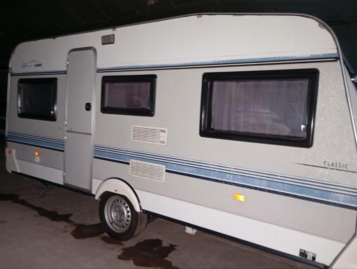 Hobby Classic 470 '94, Caravans en Kamperen, Caravans, Particulier, tot en met 4, 750 - 1000 kg, Rondzit, Hobby, 2 aparte bedden