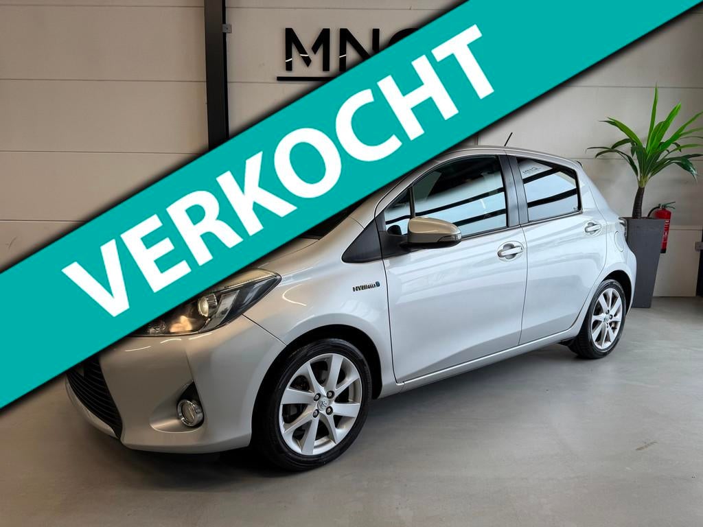 Toyota Yaris 1.5 Full Hybrid Dynamic|PANO|KEYLESS|CAMERA|CRU, Auto's, Toyota, Euro 5, 1497 cc, Gebruikt, 4 cilinders