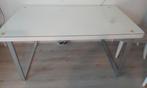Rechthoekige eettafel met wit blad en zilveren poten, Huis en Inrichting, Tafels | Eettafels, Ophalen, Gebruikt, Rechthoekig, Glas