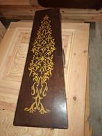 Antieke houten kist met goudkleurig decor, Huis en Inrichting, Woonaccessoires | Kisten, Ophalen, 100 tot 150 cm, Minder dan 50 cm