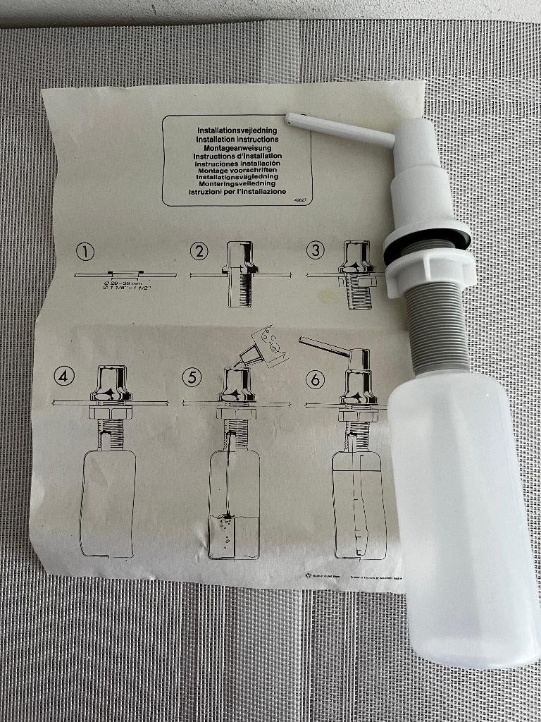 Nieuwe metalen inbouw zeepdispenser voor op het aanrecht, Overige typen, Nieuw, Ophalen of Verzenden, Metaal