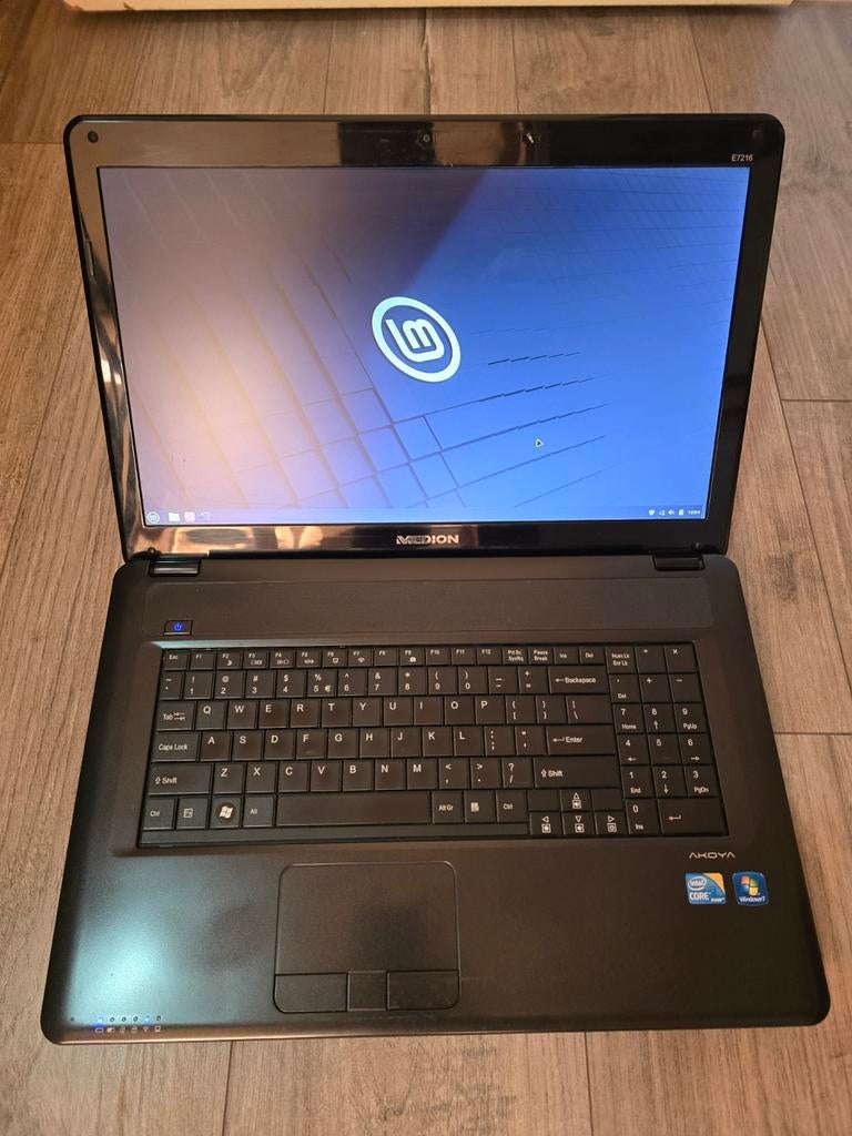 Nette Laptop Medion AKOYA E7216 17 inch, 2 tot 3 Ghz, Ophalen of Verzenden, SSD, 17 inch of meer