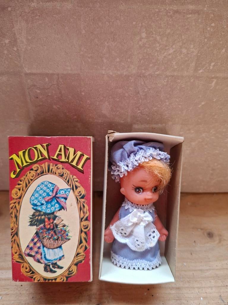 Vintage Mon Ami popje in originele doos, Ophalen of Verzenden, Gebruikt, Overige typen