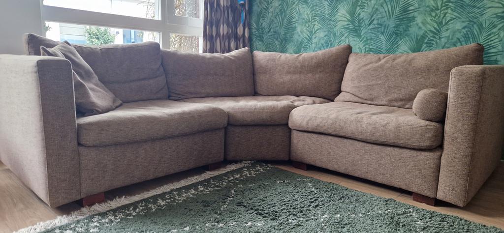 Montel hoekbank in goede staat, Ophalen, Gebruikt