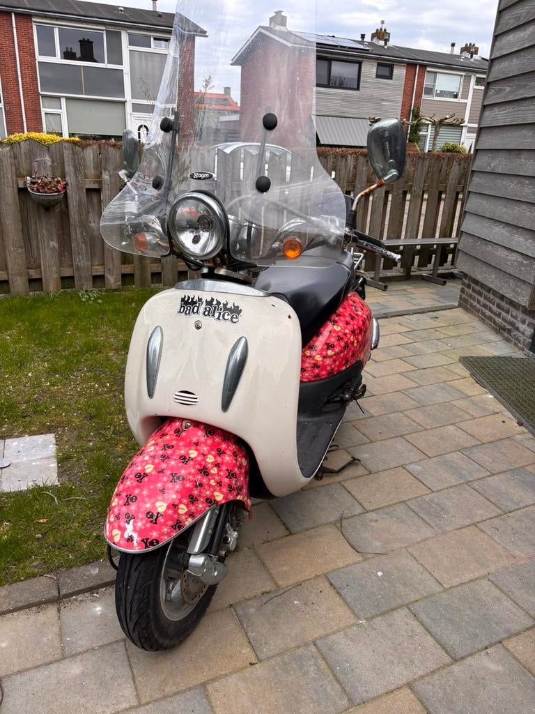 Snorscooter, Fietsen en Brommers, Overige merken, Ophalen of Verzenden, Zo goed als nieuw, Benzine