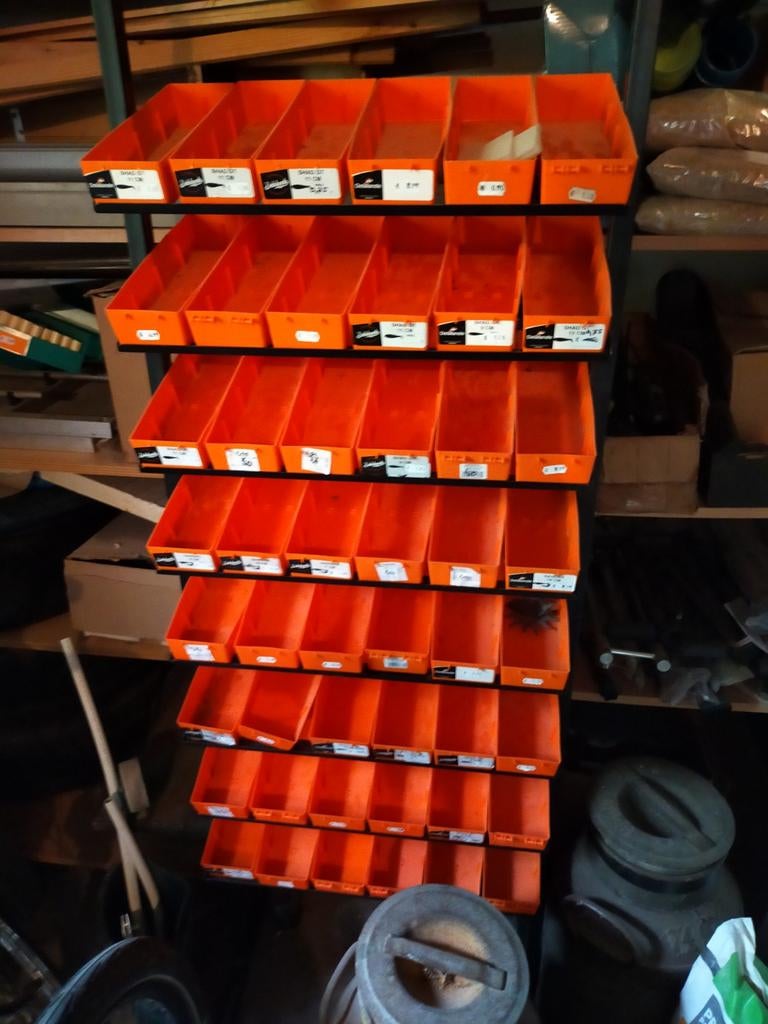 Opbergsysteem met 30 oranje bakken, Ophalen of Verzenden, Overige typen