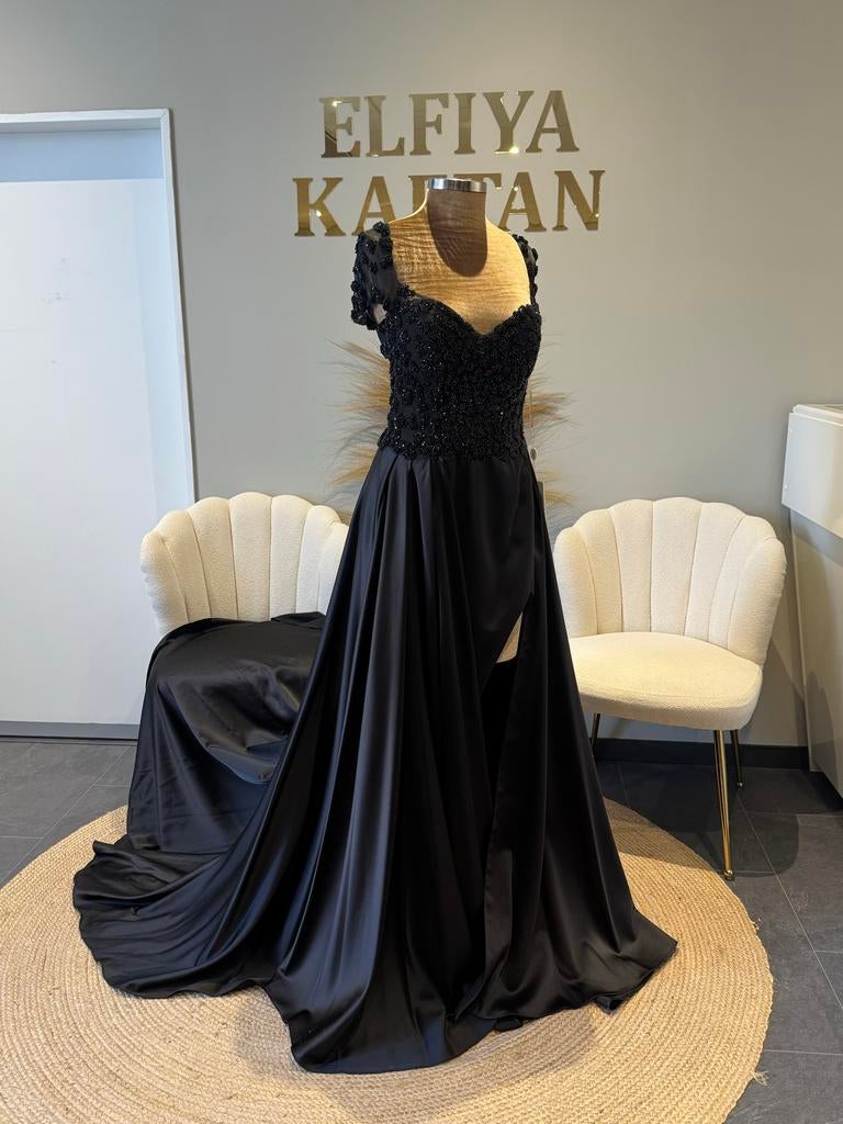 Elegante Zwarte Galajurk - Nieuw, Maten 36, 38, 40, Galajurk, Zwart, Nieuw, Ophalen of Verzenden