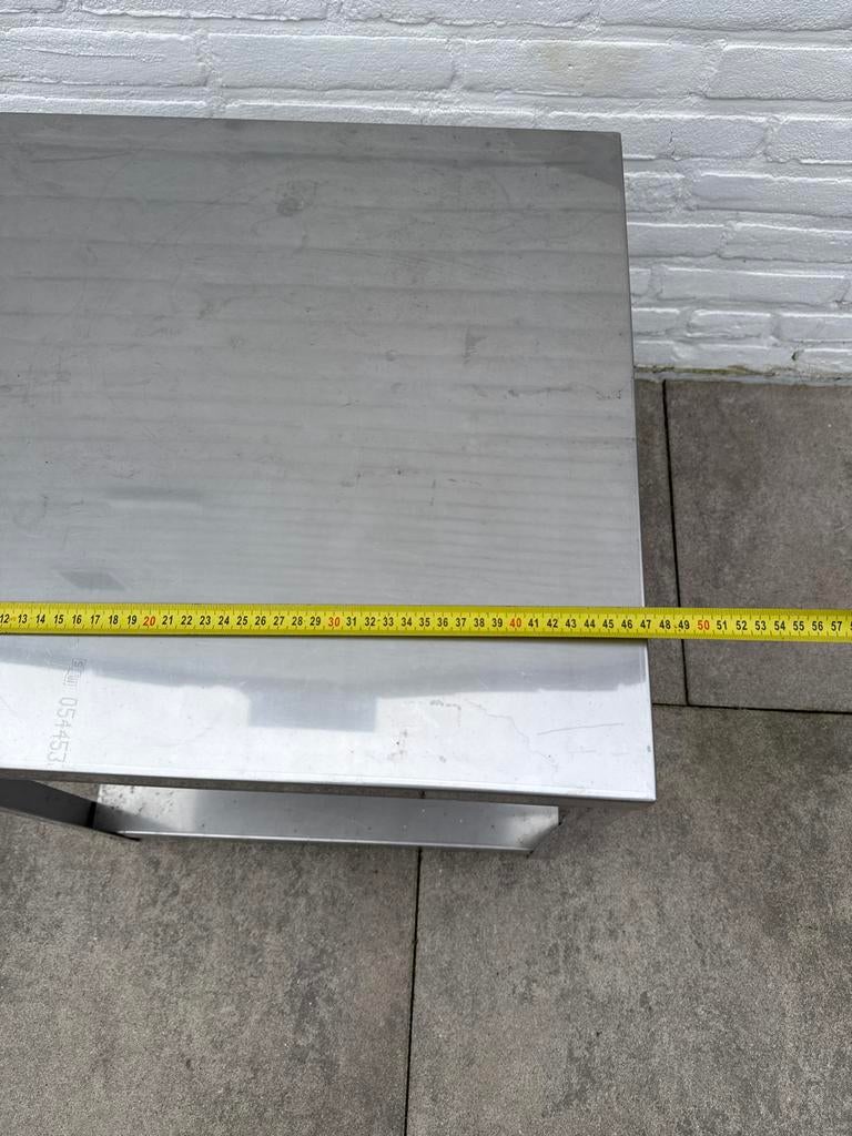 Metalen RVS  bijzettafel met extra plank tuin buiten, Ophalen, Minder dan 55 cm, Metaal of Aluminium, Vierkant