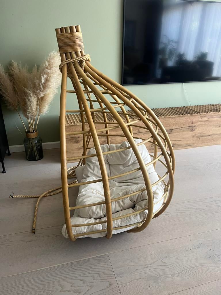 Hangstoel rotan egg, Huis en Inrichting, Ophalen, Zo goed als nieuw, Hout, Minder dan 25 cm